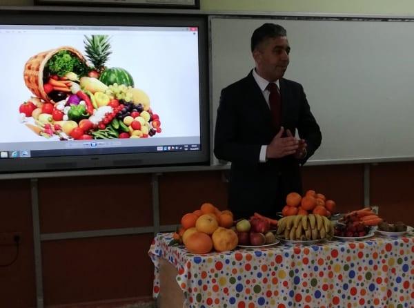Beslenme Dostu Okul Projesi Kapsamında Okulumuzda Meyvelerin Önemi Anlatıldı